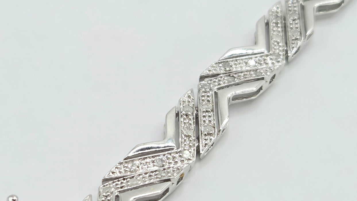 Vintage: 9ct White Gold Diamond Chevron Bracelet