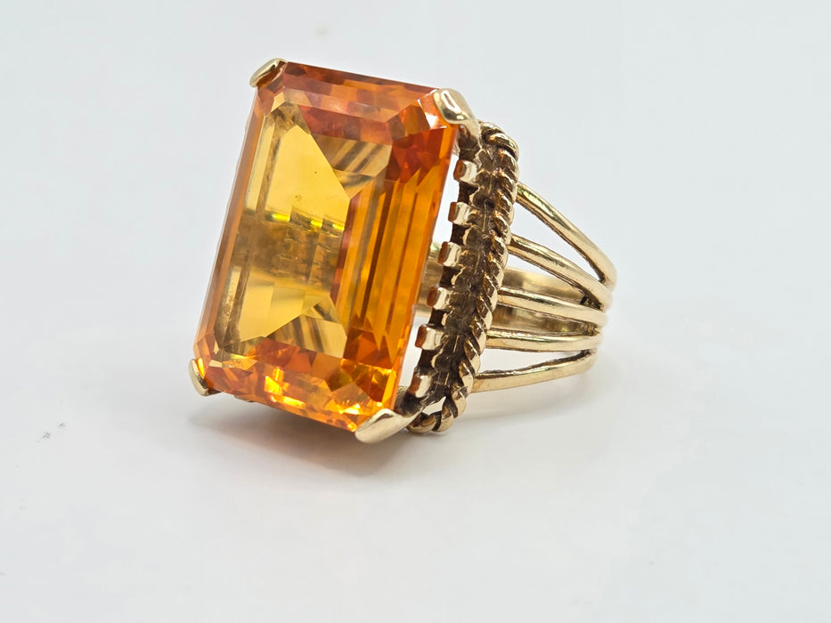 Vintage: 9ct Yellow Gold Orange Synthetic Sapphire Dress Ring — 25.39ct