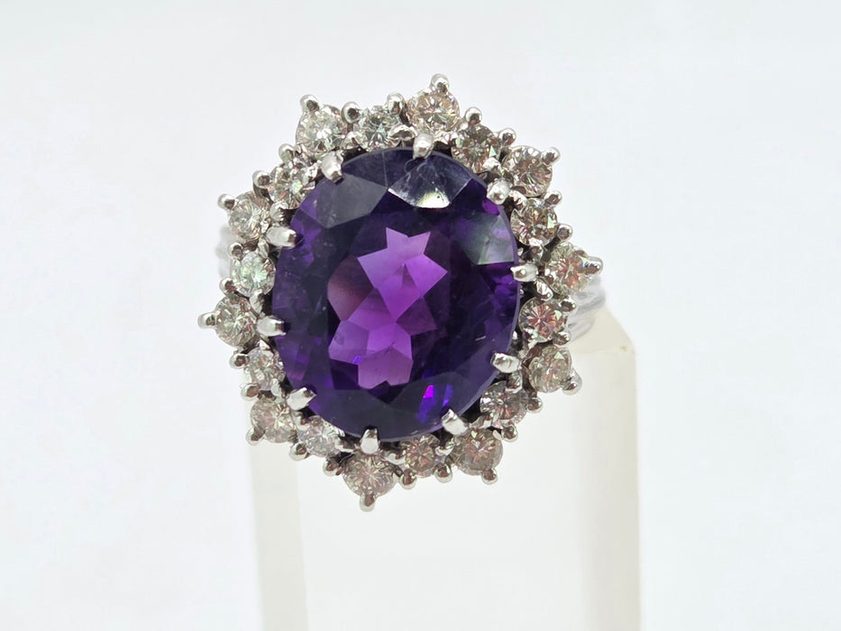 Vintage: 18ct White Gold Amethyst & Diamond Cluster Ring — 7.00ct Amethyst / 1.20ct Diamonds