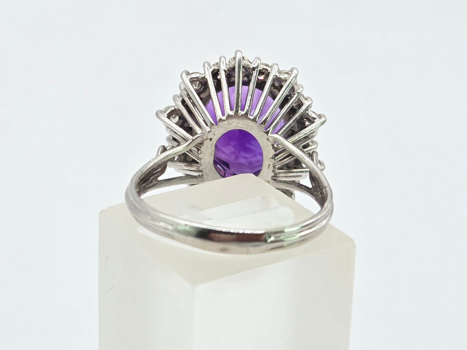 Vintage: 18ct White Gold Amethyst & Diamond Cluster Ring — 7.00ct Amethyst / 1.20ct Diamonds