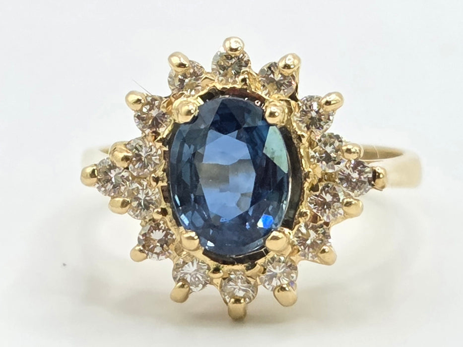 Vintage: 18ct Yellow Gold Sapphire & Diamond Cluster Ring — 1.29ct Sapphire / 0.50ct Diamonds