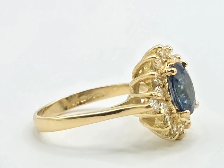 Vintage: 18ct Yellow Gold Sapphire & Diamond Cluster Ring — 1.29ct Sapphire / 0.50ct Diamonds