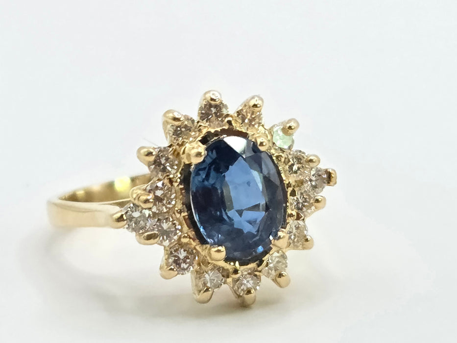 Vintage: 18ct Yellow Gold Sapphire & Diamond Cluster Ring — 1.29ct Sapphire / 0.50ct Diamonds