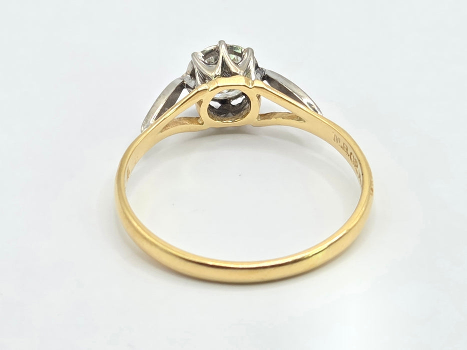 Vintage: 18ct Yellow Gold Diamond Solitaire Ring — 0.57ct