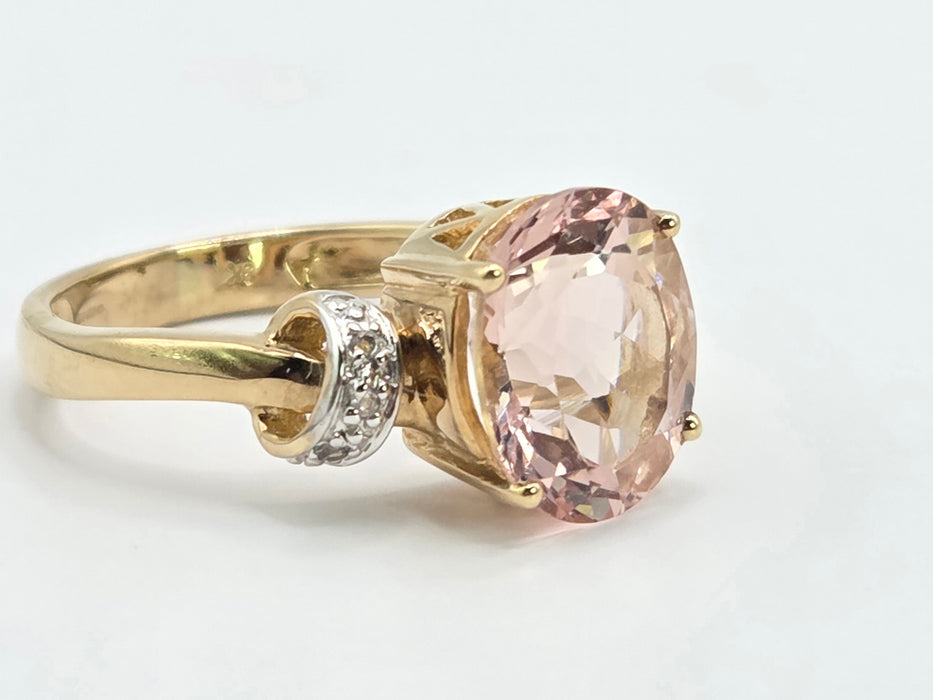Vintage: 9ct Yellow Gold Morganite & Glacier Topaz Ring