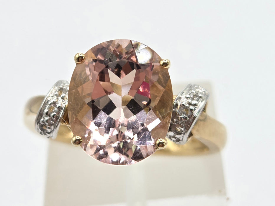 Vintage: 9ct Yellow Gold Morganite & Glacier Topaz Ring
