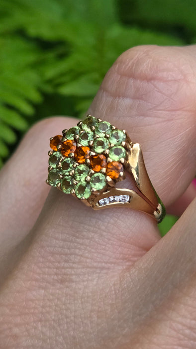Vintage: 9ct Yellow Gold Peridot & Citrine Cluster Ring