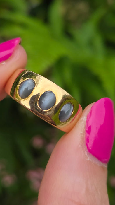 Vintage: 9ct Yellow Gold Alexandrite Cat's Eye Ring