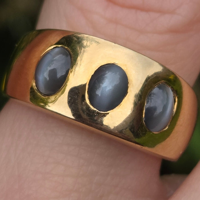 Vintage: 9ct Yellow Gold Alexandrite Cat's Eye Ring