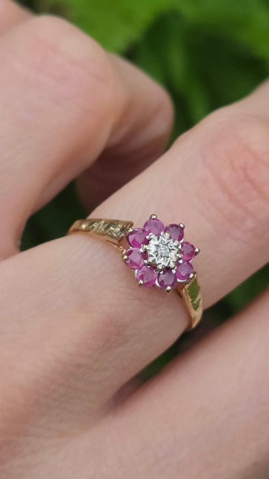 Vintage: 9ct Gold Ruby & Natural Diamond Flower Cluster Ring