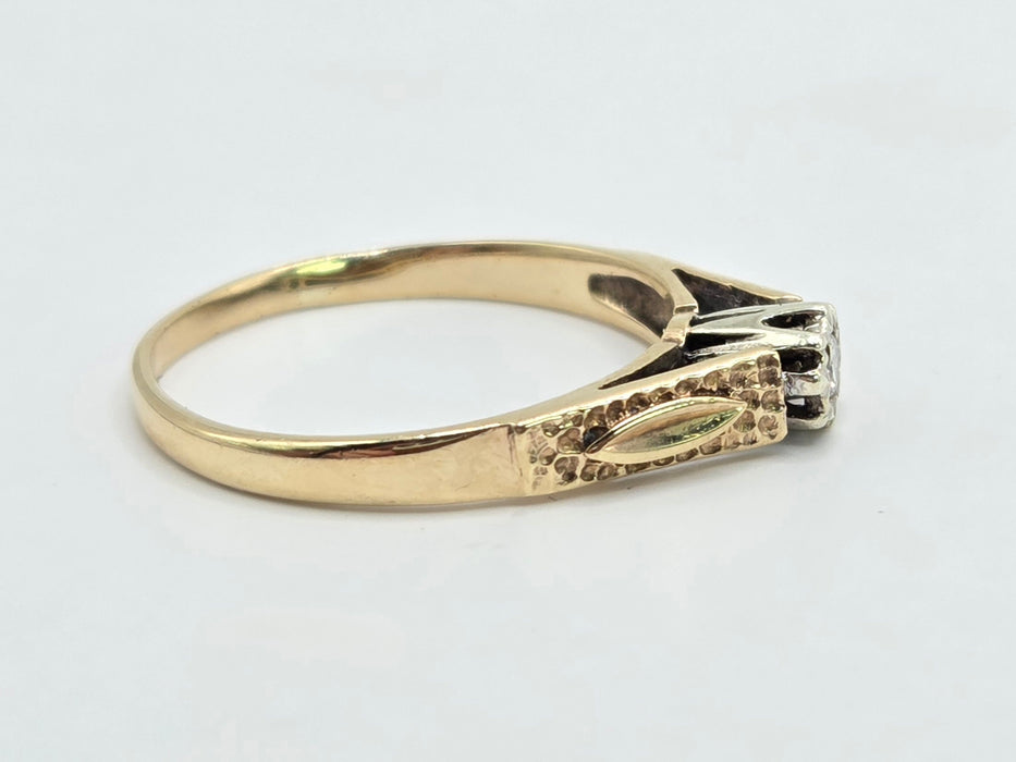 Vintage: 9ct Yellow Gold Diamond Solitaire Ring — From 1985