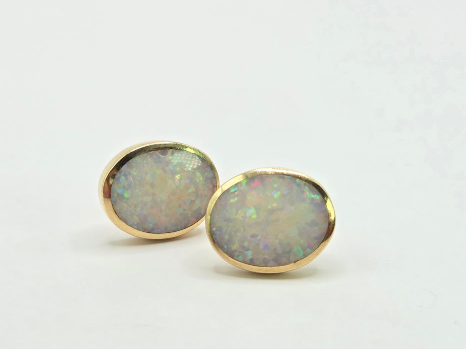 Vintage: 9ct Yellow Gold Oval Opal Cabochon Stud Earrings
