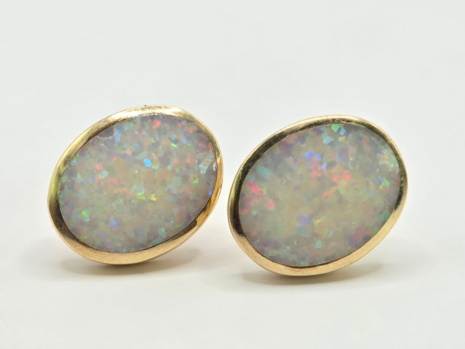 Vintage: 9ct Yellow Gold Oval Opal Cabochon Stud Earrings