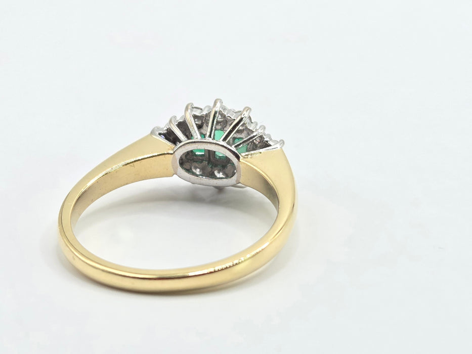 Vintage: 18ct Yellow Gold Emerald & Diamond Cluster Ring — 0.34ct Diamonds