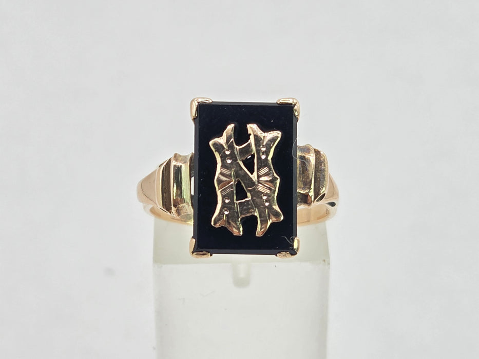Antique: 9ct Yellow Gold Black Onyx Monogram Mourning Ring