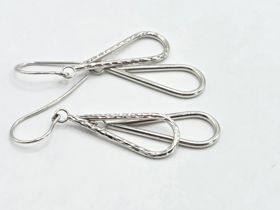 Vintage: 9ct White Gold Double Teardrop Drop Earrings