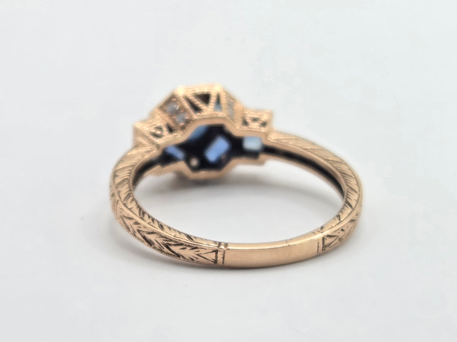 Vintage: 9ct Rose Gold Art Deco Style Sapphire & Goshenite Cluster Ring
