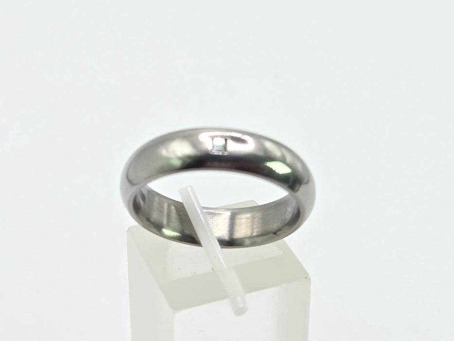 Vintage: Titanium Princess Cut Natural Diamond Band Ring