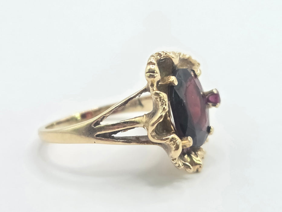 3067 Vintage: 14ct Yellow Gold Garnet & Ruby Signet Ring