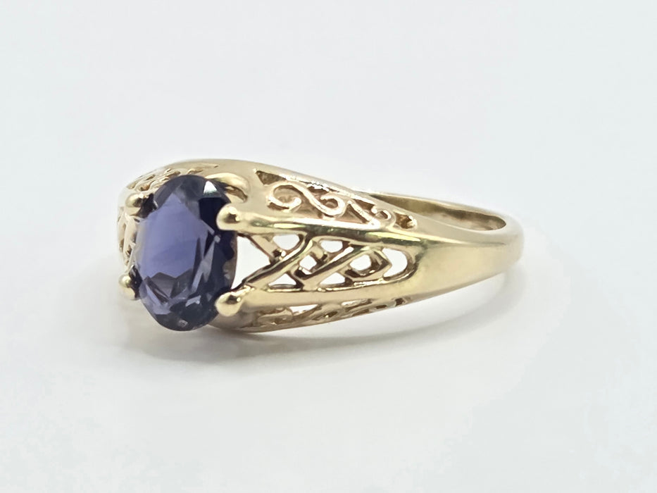 3069 Vintage: 9ct Yellow Gold Iolite Solitaire Ring — From 1998