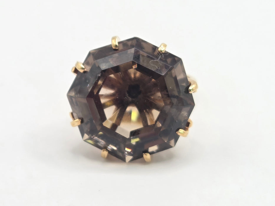 3070 Vintage: 9ct Yellow Gold Smoky Quartz Solitaire Ring — From 1970