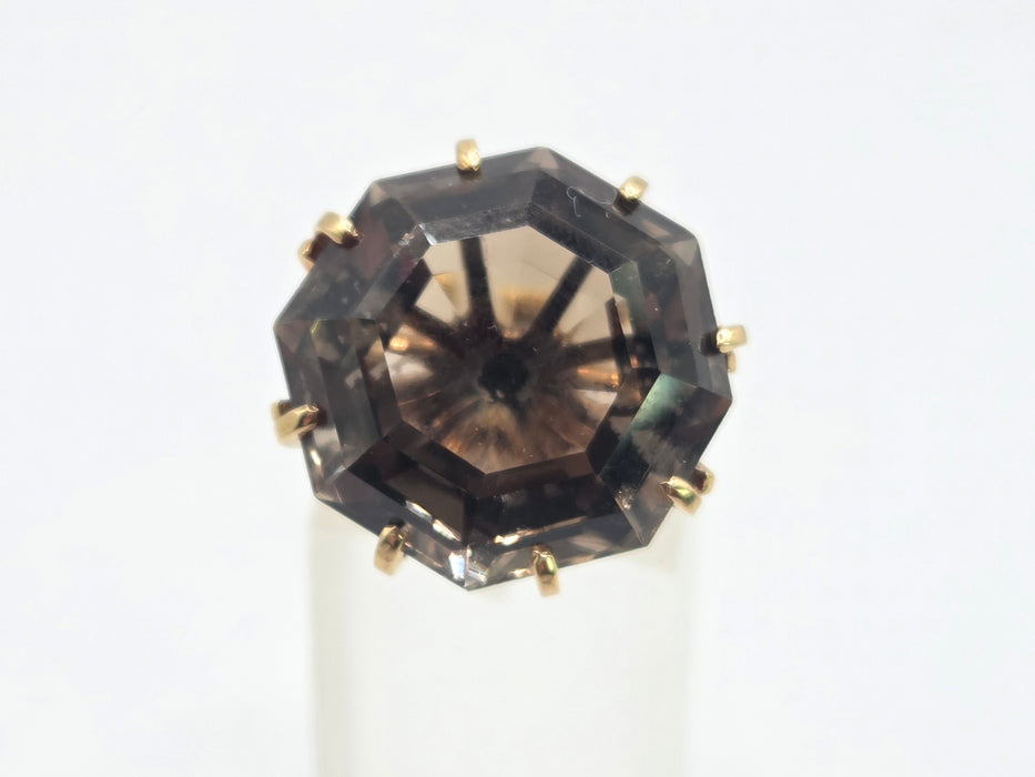 3070 Vintage: 9ct Yellow Gold Smoky Quartz Solitaire Ring — From 1970