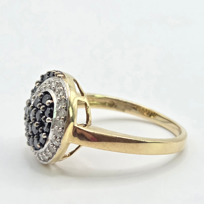 3078 Vintage: 9ct Yellow Gold Black & White Diamond Karma Ring