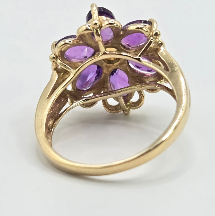3079 Vintage: 9ct Yellow Gold Amethyst & Citrine Flowerhead Ring — 1.76ct