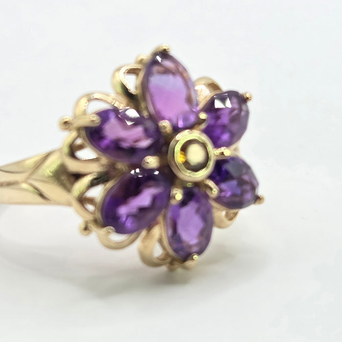 3079 Vintage: 9ct Yellow Gold Amethyst & Citrine Flowerhead Ring — 1.76ct
