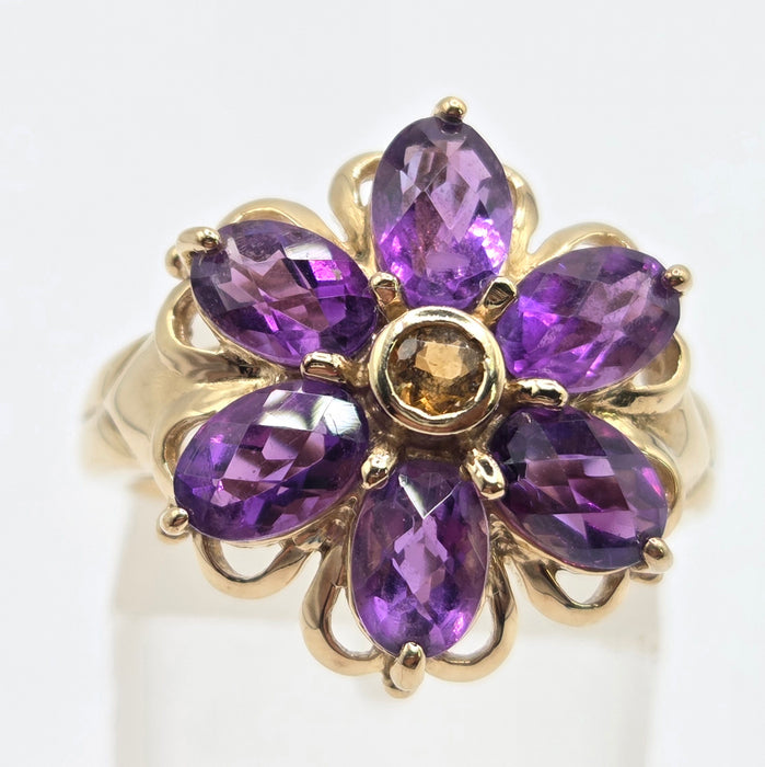 3079 Vintage: 9ct Yellow Gold Amethyst & Citrine Flowerhead Ring — 1.76ct
