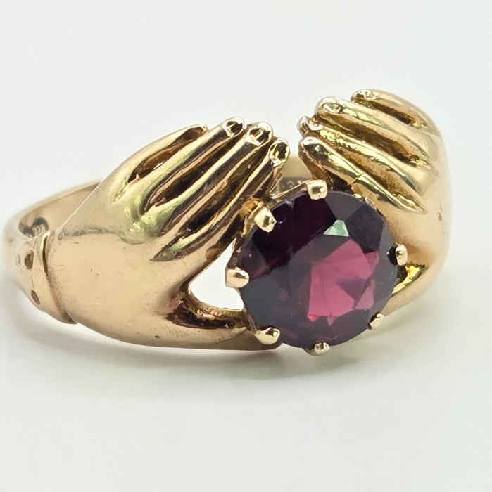 3080 Vintage: 9ct Yellow Gold Garnet Celtic Hands Ring — From 1967