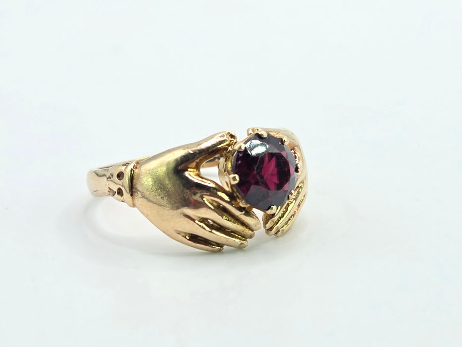3080 Vintage: 9ct Yellow Gold Garnet Celtic Hands Ring — From 1967
