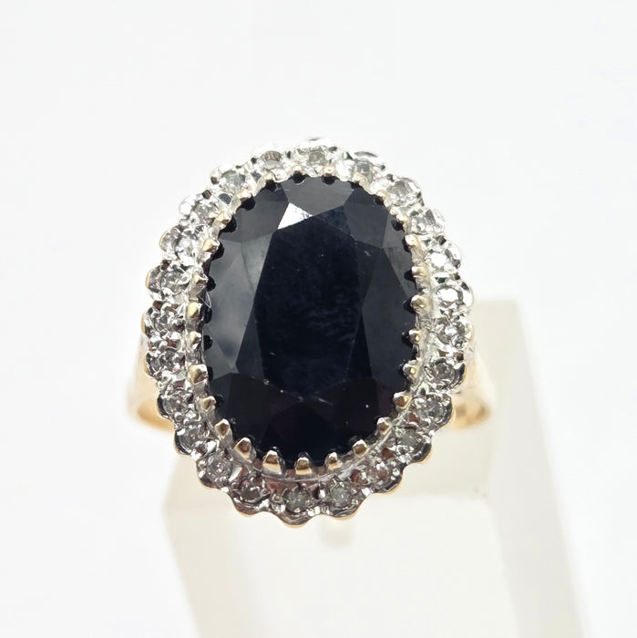 3377 Vintage: 9ct Yellow Gold Sapphire & Diamond Oval Cluster Ring — 9.11ct, From 1988