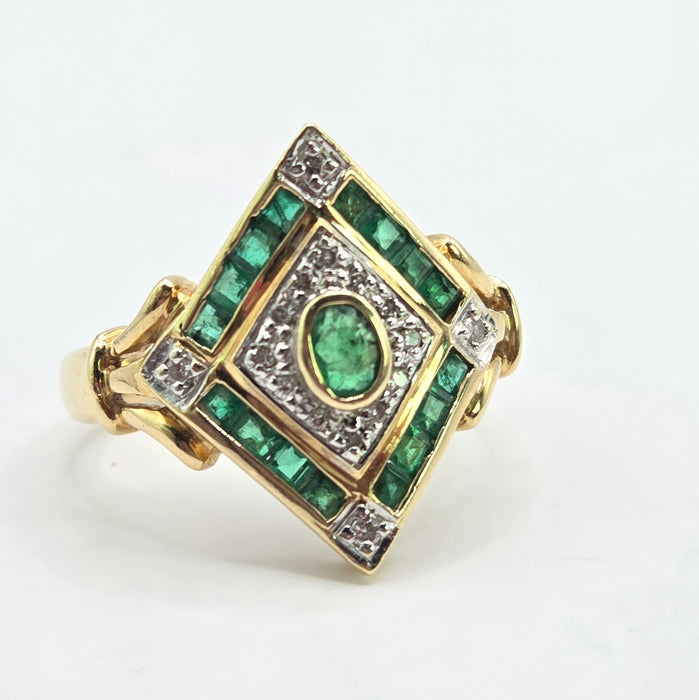 3385 Vintage: 14ct Yellow Gold Emerald & Diamond Art Deco Style Panel Ring