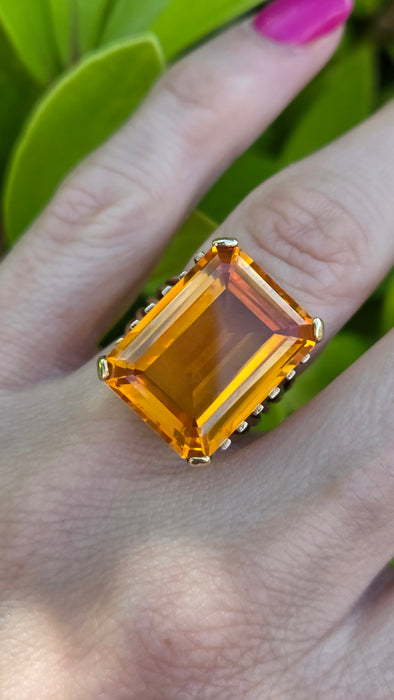 Vintage: 9ct Yellow Gold Orange Synthetic Sapphire Dress Ring — 25.39ct