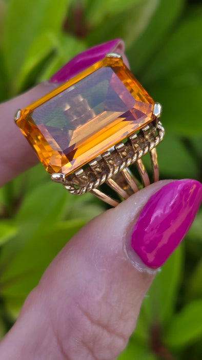 Vintage: 9ct Yellow Gold Orange Synthetic Sapphire Dress Ring — 25.39ct