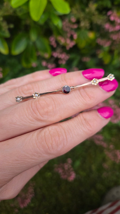 Vintage: 9ct Rose Gold Garnet & Seed Pearl Bar Brooch