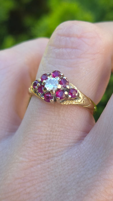 1206 Vintage: 18ct Yellow Gold Ruby & Diamond Cluster Ring