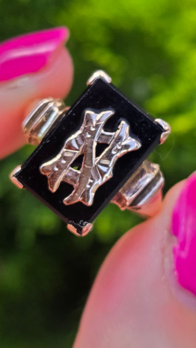 Antique: 9ct Yellow Gold Black Onyx Monogram Mourning Ring