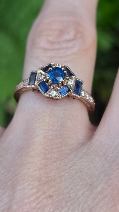 Vintage: 9ct Rose Gold Art Deco Style Sapphire & Goshenite Cluster Ring