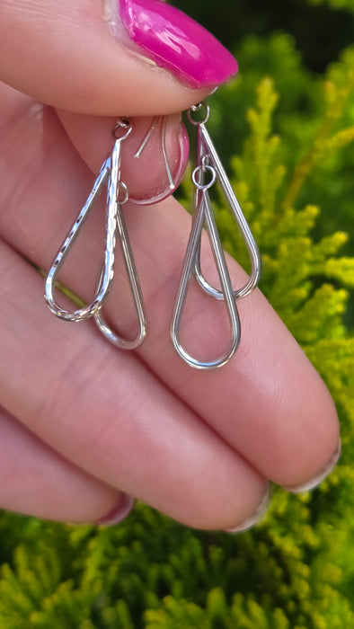 Vintage: 9ct White Gold Double Teardrop Drop Earrings