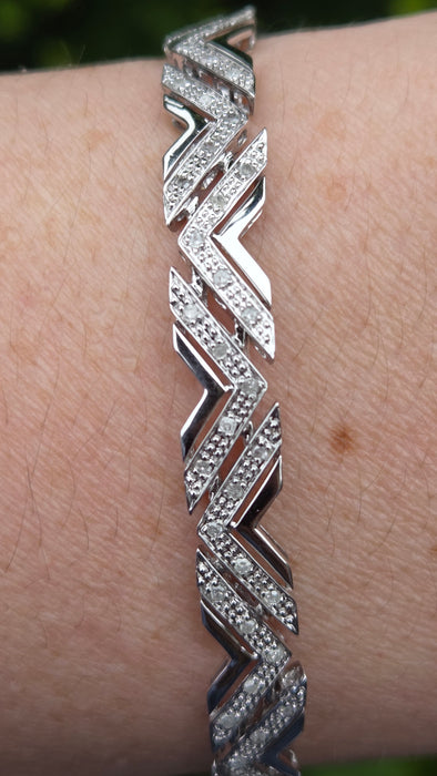 Vintage: 9ct White Gold Diamond Chevron Bracelet