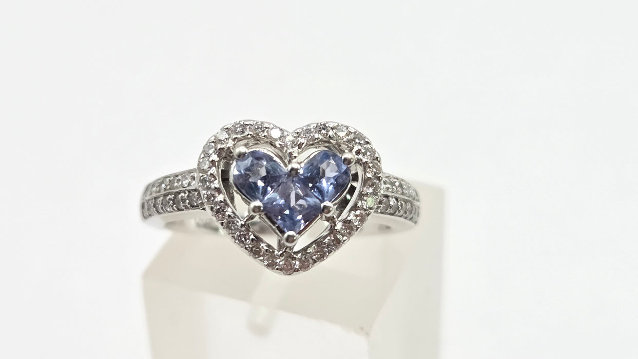 Vintage: 18ct White Gold Ceylon Sapphire & Diamond Heart Cluster Ring — 0.44ct & 0.30ct