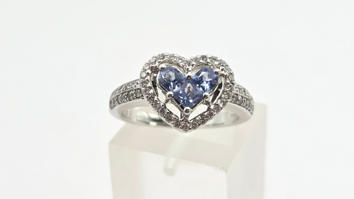 Vintage: 18ct White Gold Ceylon Sapphire & Diamond Heart Cluster Ring — 0.44ct & 0.30ct