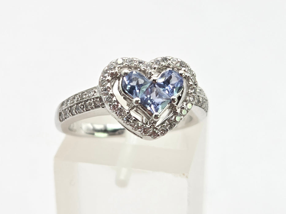 Vintage: 18ct White Gold Ceylon Sapphire & Diamond Heart Cluster Ring — 0.44ct & 0.30ct