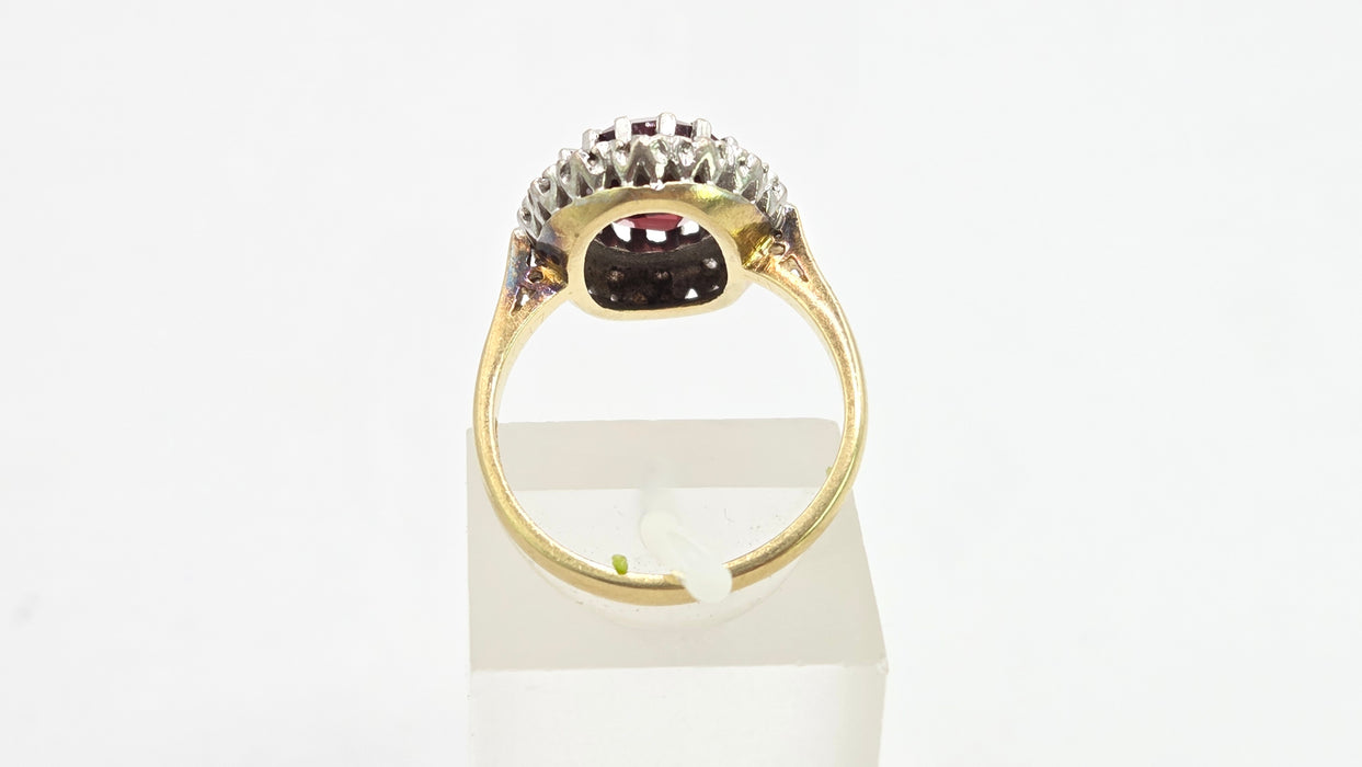 Vintage: 18ct Yellow Gold Garnet & Diamond Cluster Ring — 2.60ct & 0.21ct — From 1983