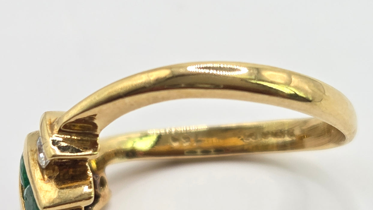 Vintage: 18ct Yellow Gold Diamond, Emerald, Ruby & Sapphire Wishbone Ring — 0.27ct — From 1989