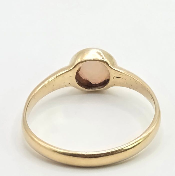 Vintage: 18ct Yellow Gold Opal Solitaire Dress Ring — 0.82ct
