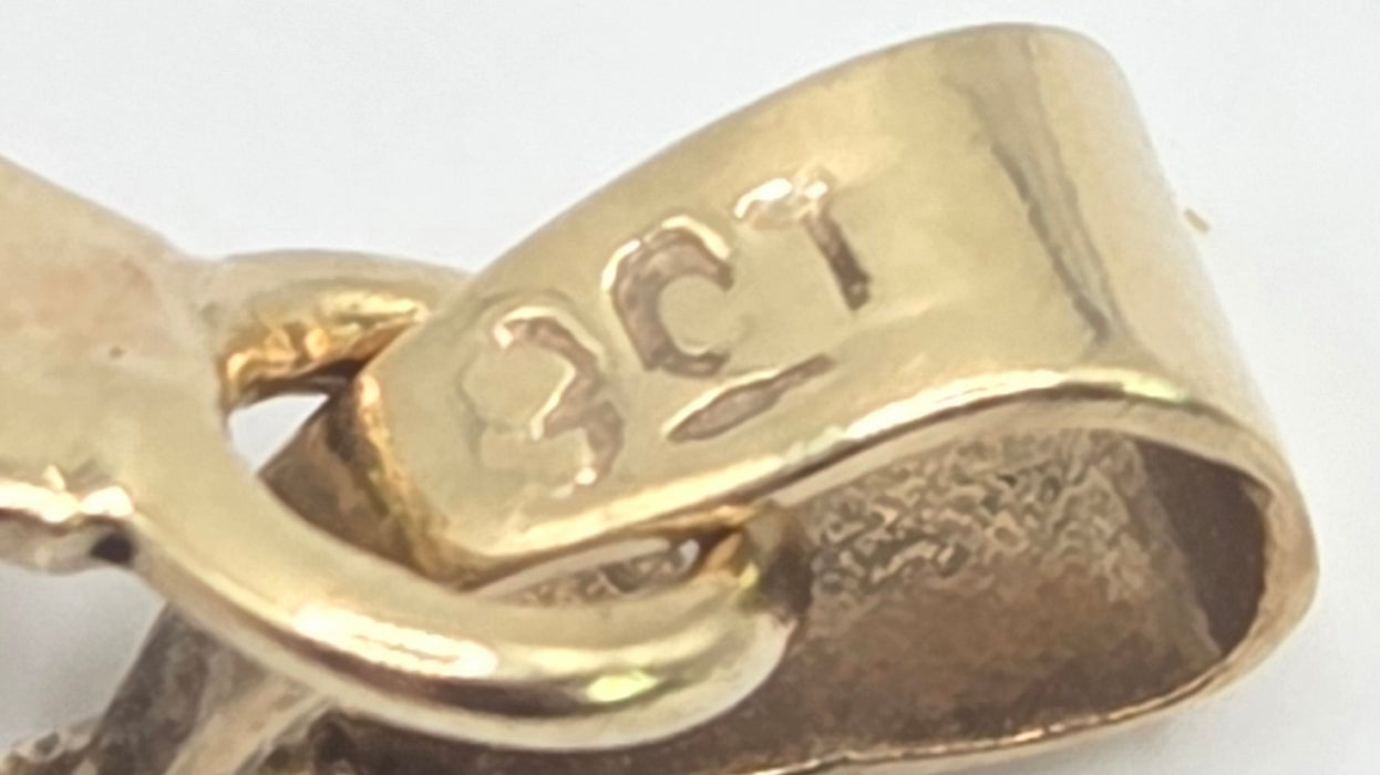 Vintage: 9ct Yellow Gold Opal Solitaire Pendant