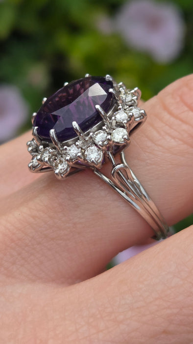 Vintage: 18ct White Gold Amethyst & Diamond Cluster Ring — 7.00ct Amethyst / 1.20ct Diamonds